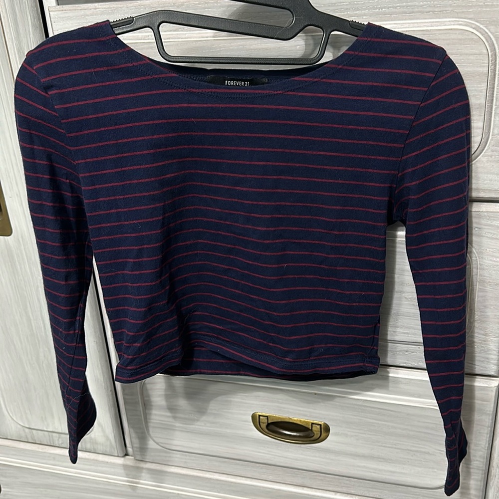 Long Sleeve Crop Tee